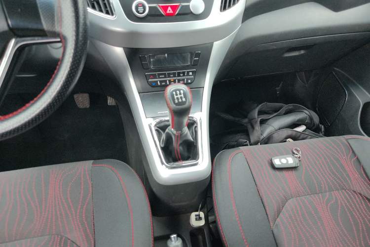 Used Jinbei Zhishang S35 2016 1.5L Manual Smart Edition Gear Lever