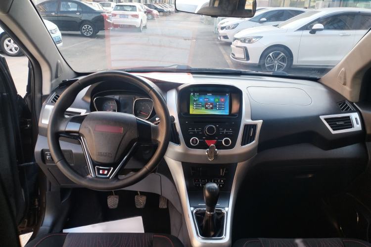Used Jinbei Zhishang S35 2016 1.5L Manual Smart Edition Interior 1