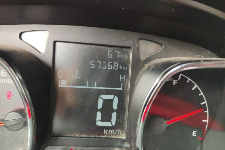Used Jinbei Zhishang S35 2016 1.5L Manual Luxury Edition Odometer Close Up