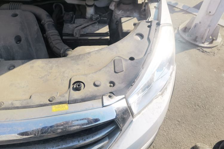 Used Jinbei Zhishang S35 2016 1.5L Manual Smart Edition Engine Bay Left