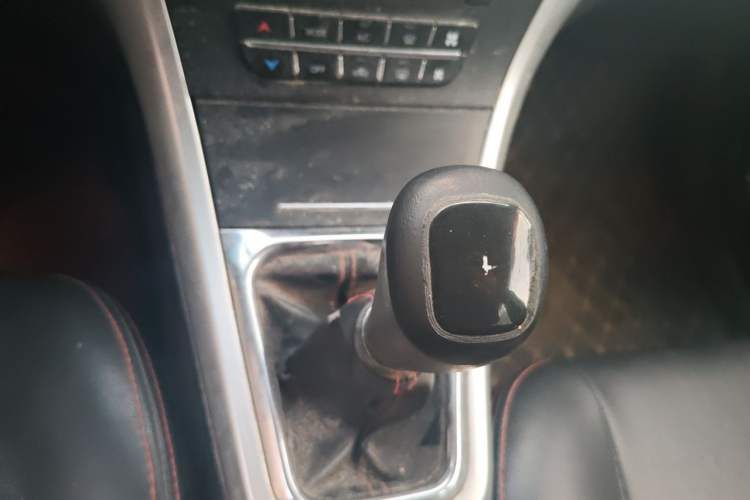 Used Jinbei Zhishang S35 2016 1.5L Manual Smart Edition Gear Lever