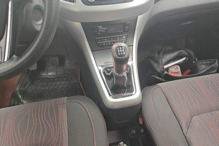 Used Jinbei Zhishang S35 2016 1.5L Manual Smart Edition Gear Lever