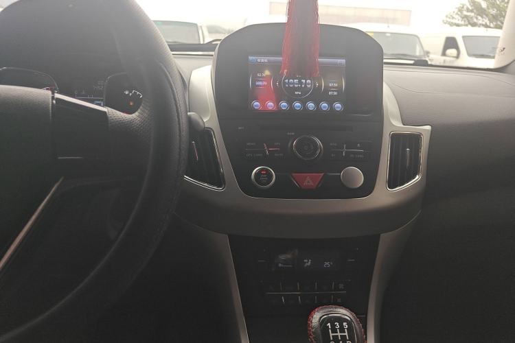 Used Jinbei Zhishang S35 2016 1.5L Manual Smart Edition Interior 6