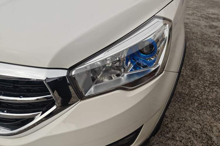 Used Jinbei Zhishang S35 2016 1.5L Manual Smart Edition Left Front Headlight
