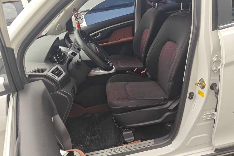Used Jinbei Zhishang S35 2016 1.5L Manual Smart Edition Left Front Seat