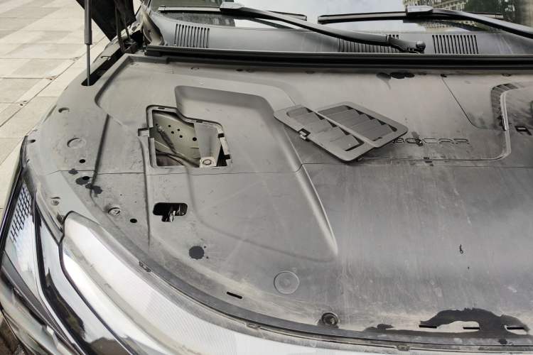 Used Jiyue 01 2024 Max Long-Range Model Engine Bay Right