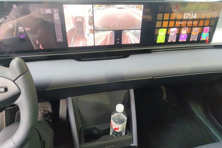 Used Jiyue 01 2024 Facelifted Max Long-Range Version Audio And AC Panel