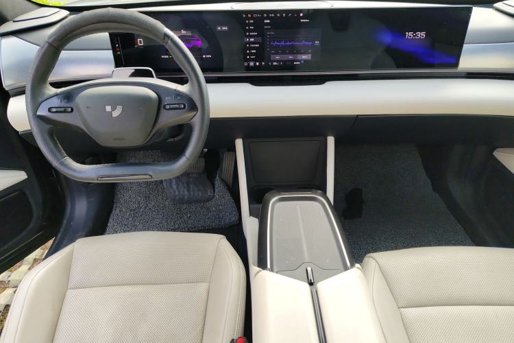 Used Jiyue 01 2024 Max Performance Edition Center Console