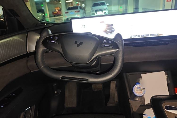Used Jiyue 01 2024 Max Long-Range Model Steering Wheel