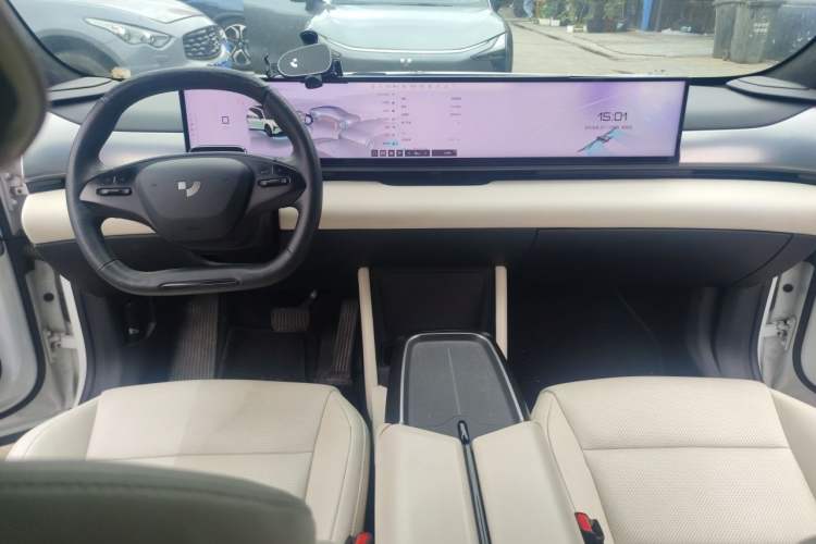 Used Jiyue 01 2024 Max Center Console