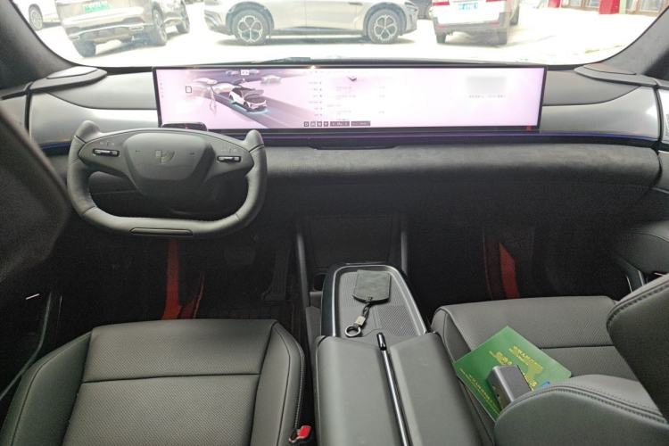 Used Jiyue 01 2024 Max Performance Edition Center Console