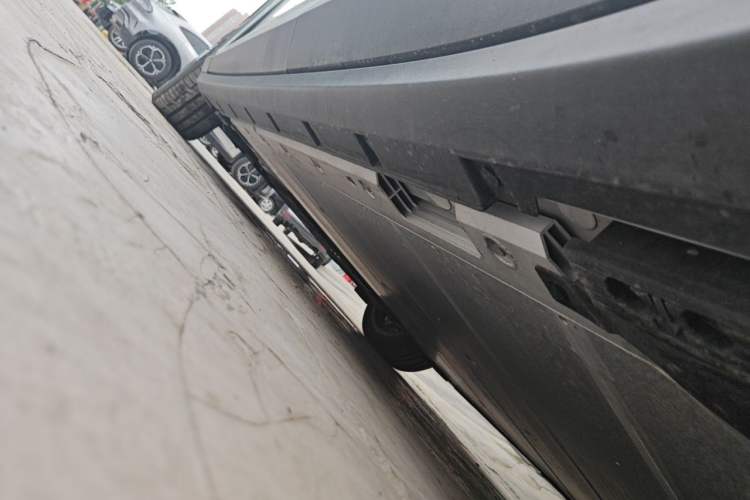 Used Jiyue 01 2024 Max Performance Edition Chassis Rear Left