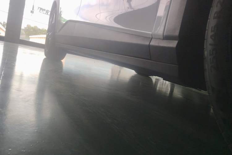Used Jiyue 01 2024 Facelifted Max Long-Range Version Right Side Sill
