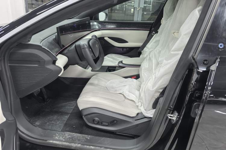 Used Jiyue 07 2024 Standard Edition Interior 4