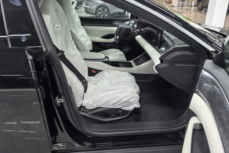 Used Jiyue 07 2024 Standard Edition Interior 5