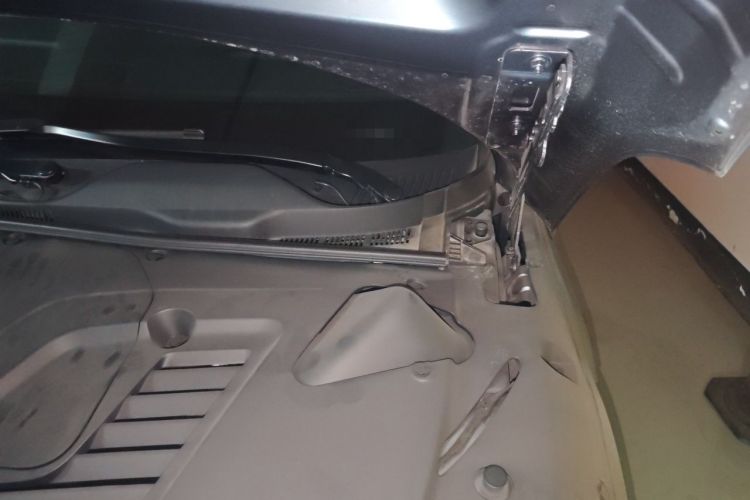 Used Jiyue 07 2024 Long-Range Version Engine Bay Left