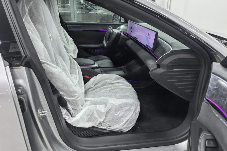 Used Jiyue 07 2024 Standard Edition Interior 7