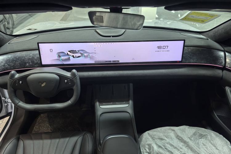 Used Jiyue 07 2024 Long-Range Version Interior 1