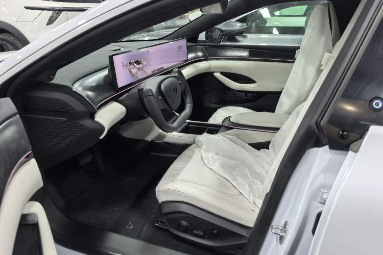 Used Jiyue 07 2024 Long-Range Version Interior 2