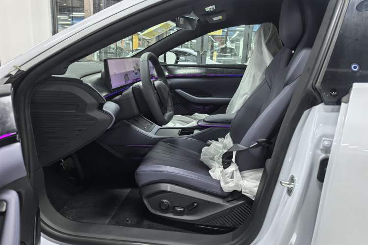 Used Jiyue 07 2024 Long-Range Version Interior 4