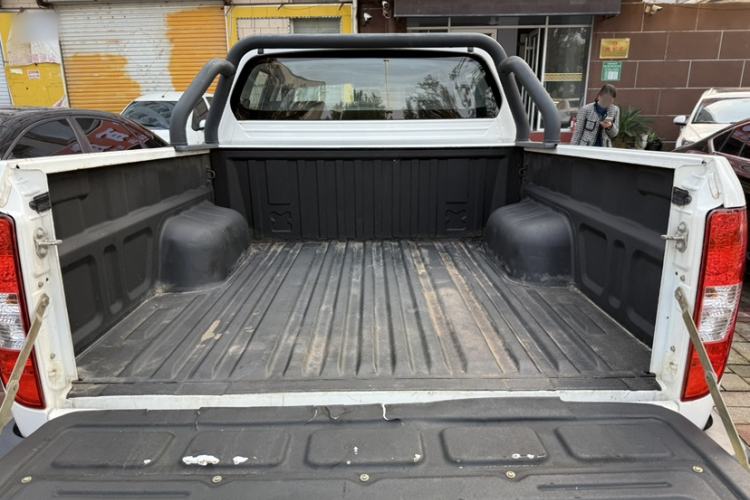 Used JMC Baodian 2020 2.5T Diesel 4x4 Comfort Edition Standard Wheelbase JX4D25A6L Exterior 7