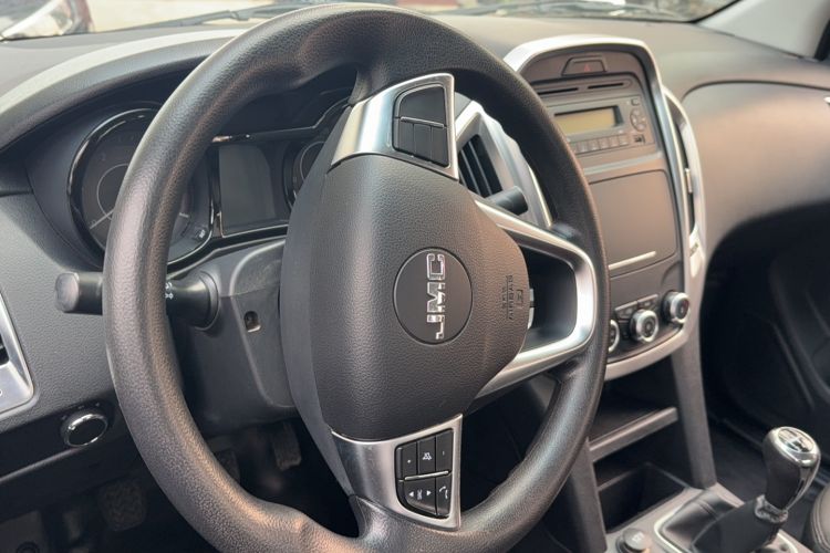 Used JMC Baodian 2020 2.5T Diesel 4x4 Comfort Edition Standard Wheelbase JX4D25A6L Steering Wheel