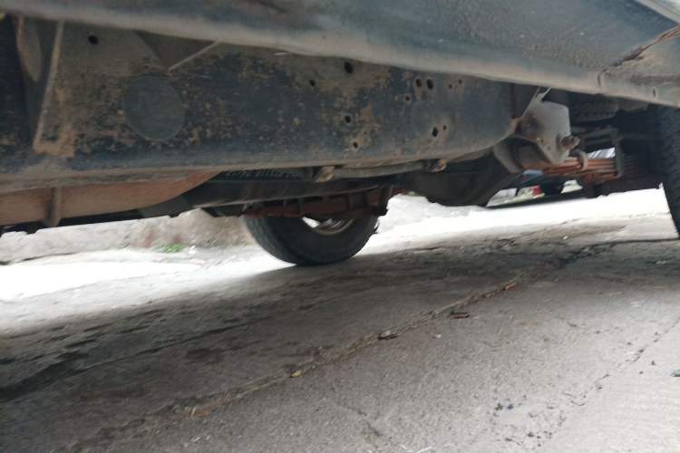 Used JMC Baodian 2009 2.8T Two-Wheel-Drive Diesel GL Chassis Rear Left