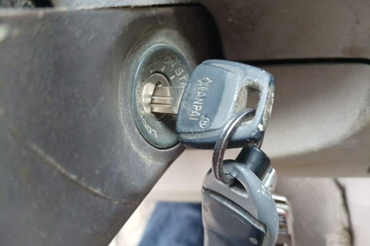 Used JMC Baodian 2009 2.8T Two-Wheel-Drive Diesel GL Vehicle Key