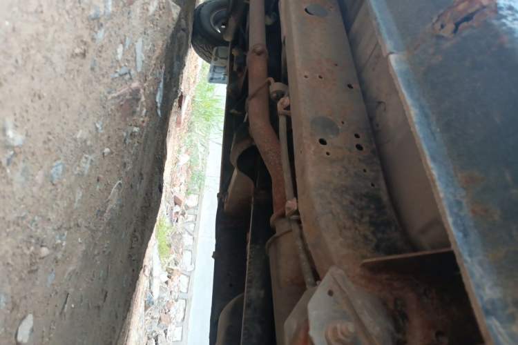 Used JMC Baodian 2009 2.8T Two-Wheel-Drive Diesel GL Chassis Rear Left