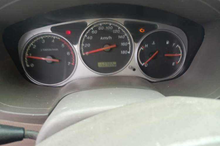 Used JMC Baodian 2009 2.8T Two-Wheel-Drive Diesel GL Odometer Close Up