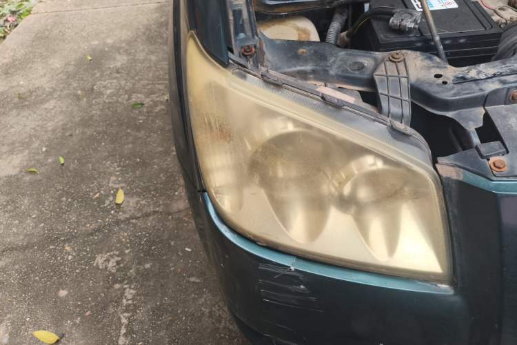 Used JMC Baodian 2009 2.8T Two-Wheel-Drive Diesel GL Right Front Headlight