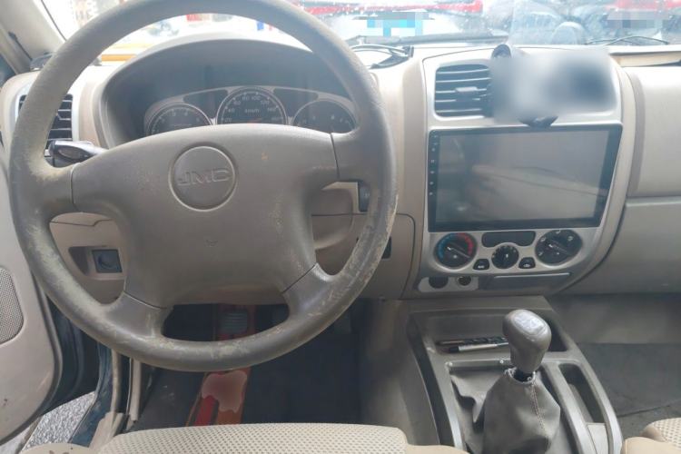 Used JMC Baodian 2013 2.8T Two-Wheel Drive Comfortable Value Edition JX493ZLQ4F Center Console