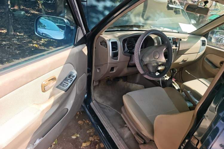 Used JMC Baodian 2013 2.8T Two-Wheel Drive Comfortable Value Edition JX493ZLQ4F Driver Seat
