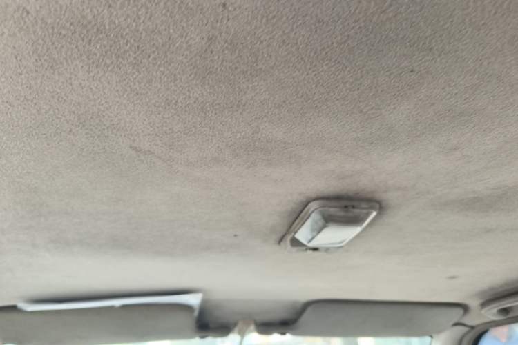 Used JMC Baodian 2013 2.8T Two-Wheel-Drive Diesel Comfort Value Edition Headliner
