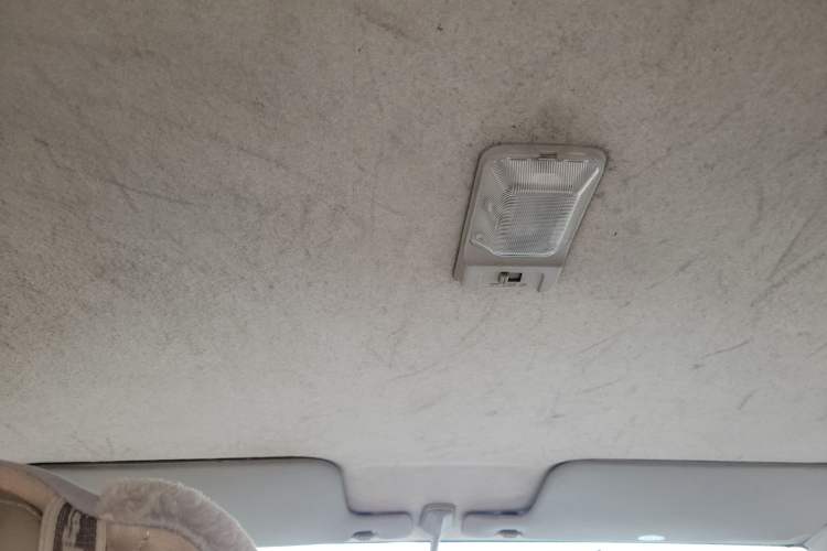 Used JMC Baodian 2013 2.8T Two-Wheel-Drive Diesel Comfort Value Edition Headliner