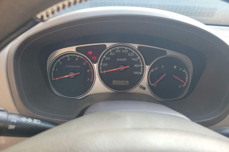 Used JMC Baodian 2013 2.8T Two-Wheel-Drive Diesel Comfort Value Edition Instrument Cluster