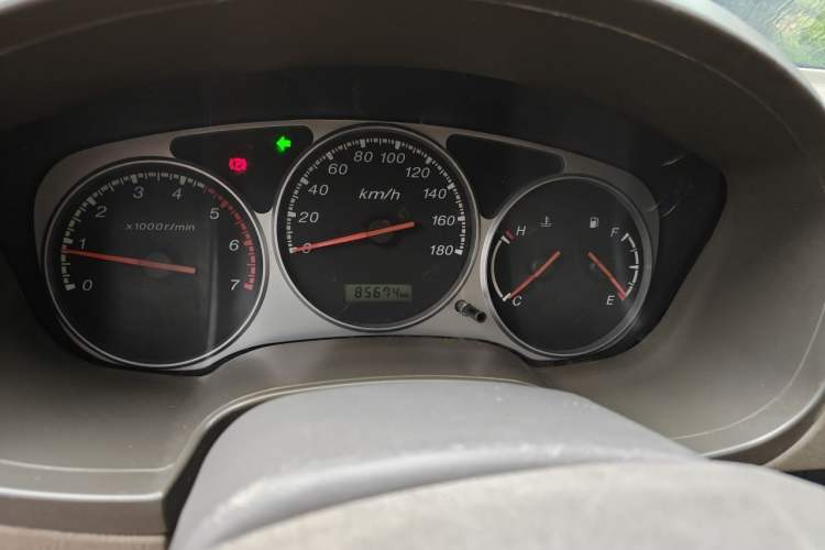 Used JMC Baodian 2013 2.8T Two-Wheel-Drive Diesel Comfort Value Edition Odometer Close Up