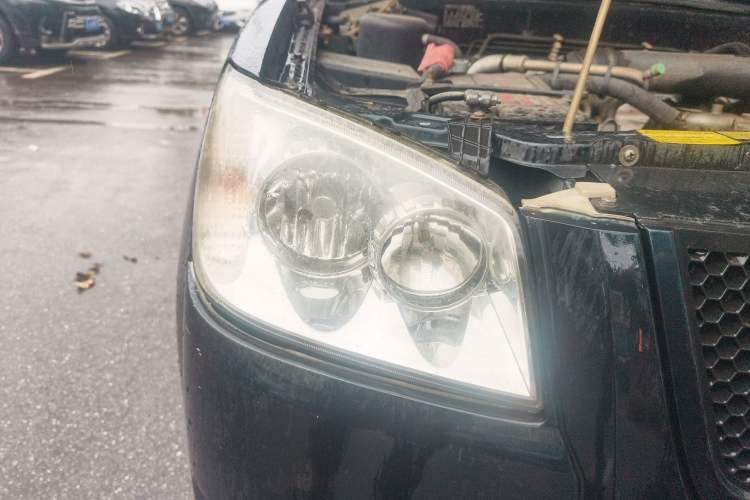 Used JMC Baodian 2013 2.8T Two-Wheel Drive Comfortable Value Edition JX493ZLQ4F Right Front Headlight