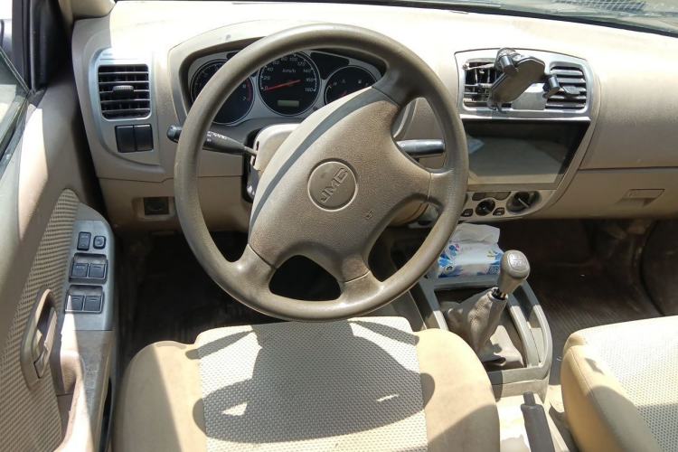 Used JMC Baodian 2013 2.8T Two-Wheel-Drive Diesel Comfort & Style Edition Steering Wheel