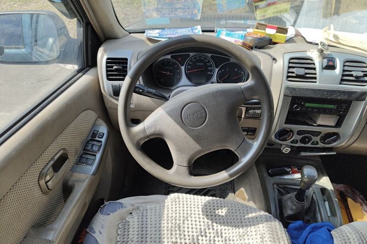 Used JMC Baodian 2013 2.8T Four-Wheel Drive Diesel Comfort Value Edition Steering Wheel