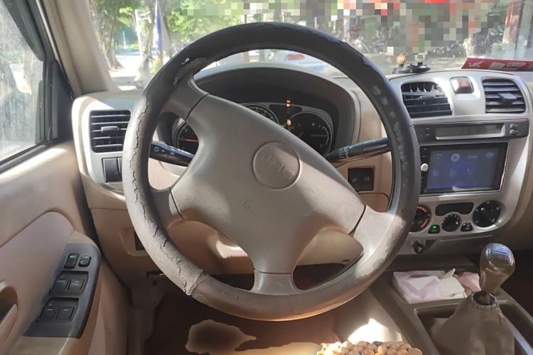 Used JMC Baodian 2013 2.0L Two-Wheel-Drive Gasoline Comfortable Value Edition Steering Wheel