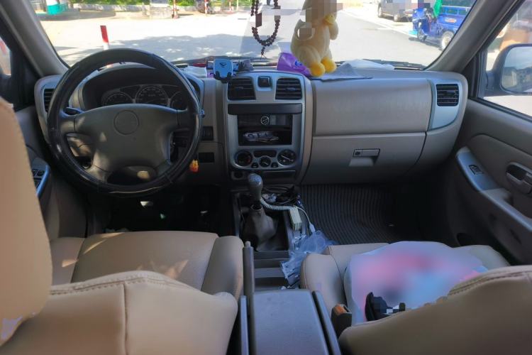 Used JMC Baodian 2015 2.8T New Value-Added Diesel Two-Wheel Drive Comfort Edition JX493ZLQ4F Center Console