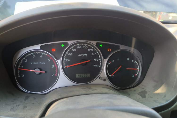 Used JMC Baodian 2015 2.8T New Fashion Diesel Two-Wheel Drive Comfort Edition JX493ZLQ4C Instrument Cluster