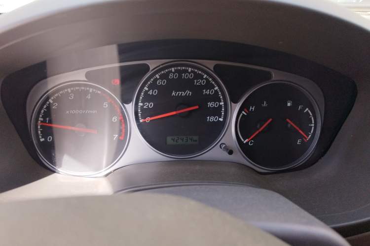Used JMC Baodian 2015 2.8T New Value-Added Diesel Two-Wheel Drive Comfort Edition JX493ZLQ4F Instrument Cluster
