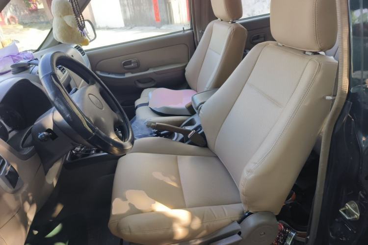 Used JMC Baodian 2015 2.8T New Value-Added Diesel Two-Wheel Drive Comfort Edition JX493ZLQ4F Left Front Seat