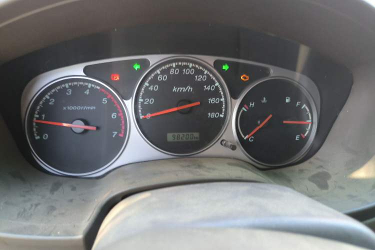 Used JMC Baodian 2015 2.8T New Fashion Diesel Two-Wheel Drive Comfort Edition JX493ZLQ4C Odometer Close Up