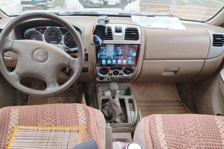 Used JMC Baodian 2015 2.8T New Value-Driven Diesel Two-Wheel Drive Luxury Edition JX493ZLQ4C Center Console
