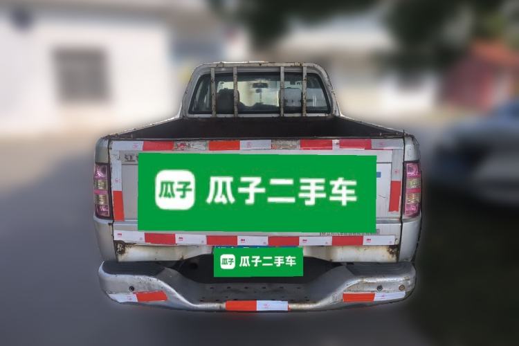 Used JMC Baodian 2015 2.8T New Value-Added Diesel Two-Wheel Drive Extended Version JX493ZLQ4C Rear