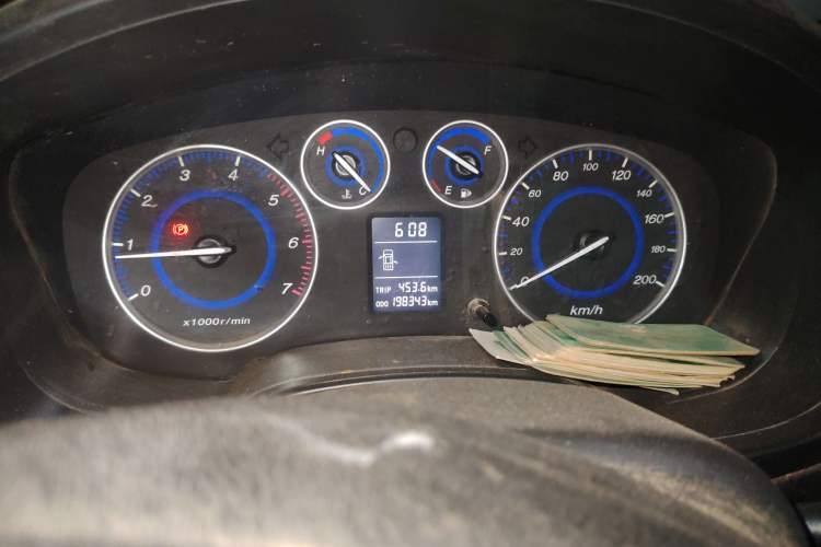 Used JMC Baodian 2016 2.8T New Value-Added Diesel Two-Wheel Drive Extended Cargo Basic Version JX493ZLQ4F Instrument Cluster