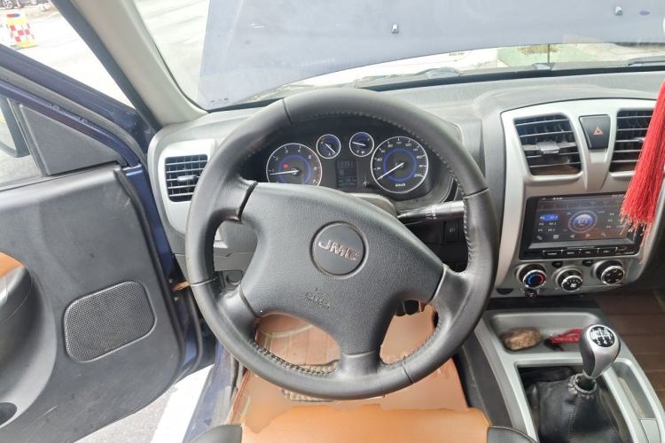 Used JMC Baodian 2016 2.8T New Value-Added Diesel Two-Wheel Drive Standard Version JX493ZLQ4G Steering Wheel
